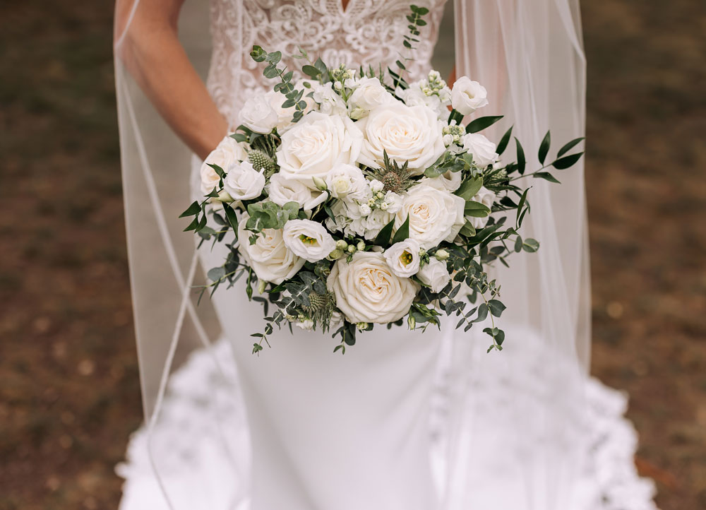 Providence_lavitaphotography-523 Bride flowers at Providence Vineyard Chicago wedding photographer