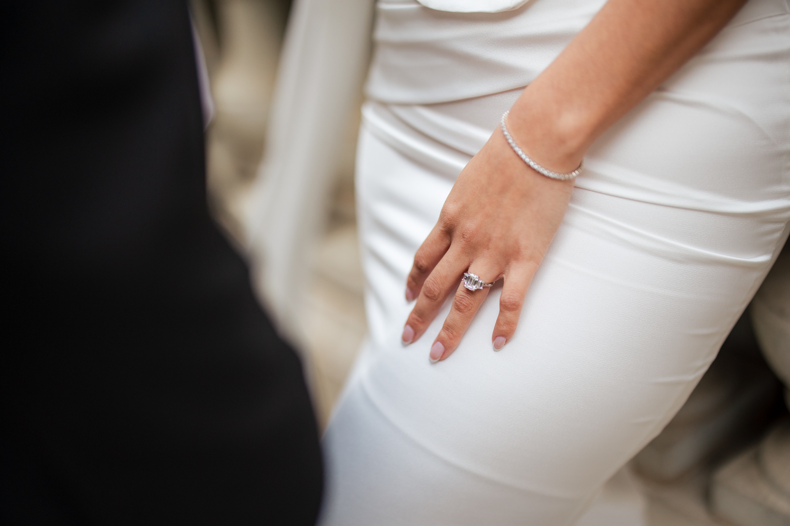 Romantic engagement session in Chicago