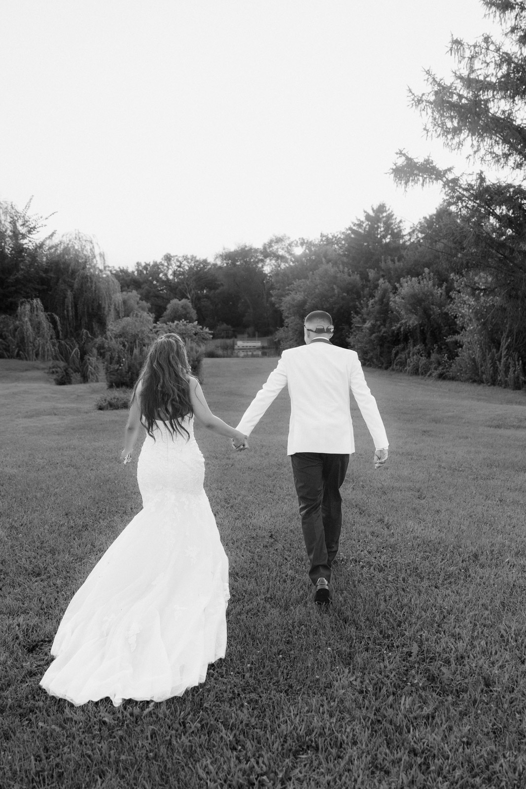 2026-08-08 Naperville_Lavita Photography-147 August sunset wedding portraits backyard Chicago photographer
