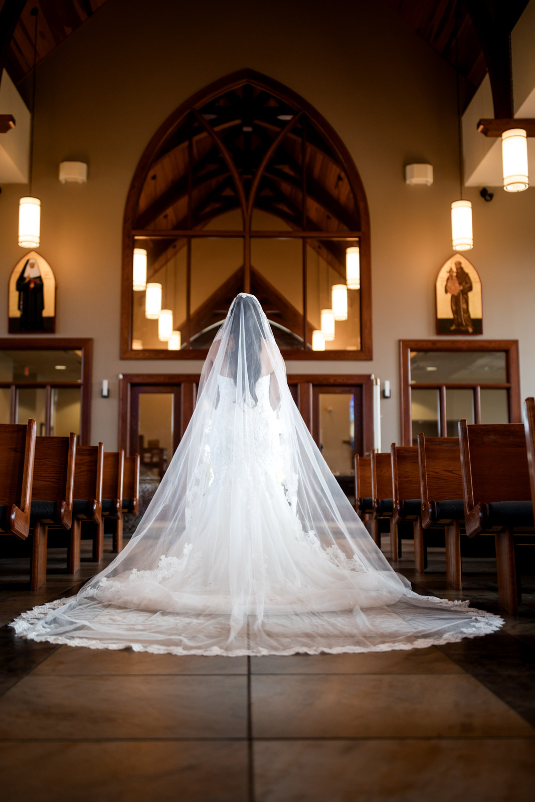 2026-08-08 Naperville_Lavita Photography-64 Bride portrait in church