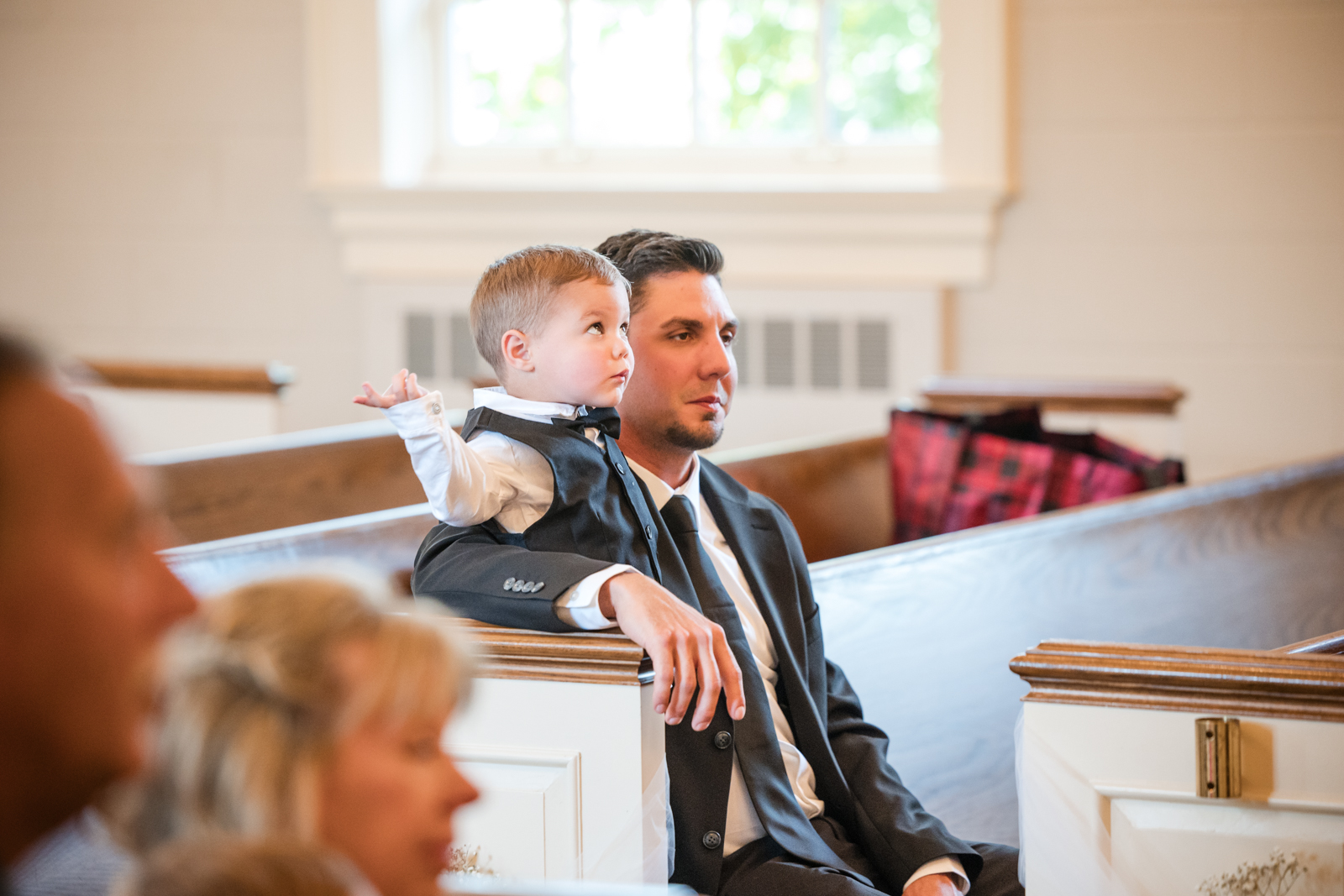 Intimate wedding_Lavita Photography-28 family watching intimate wedding ceremony St. Marks Church
