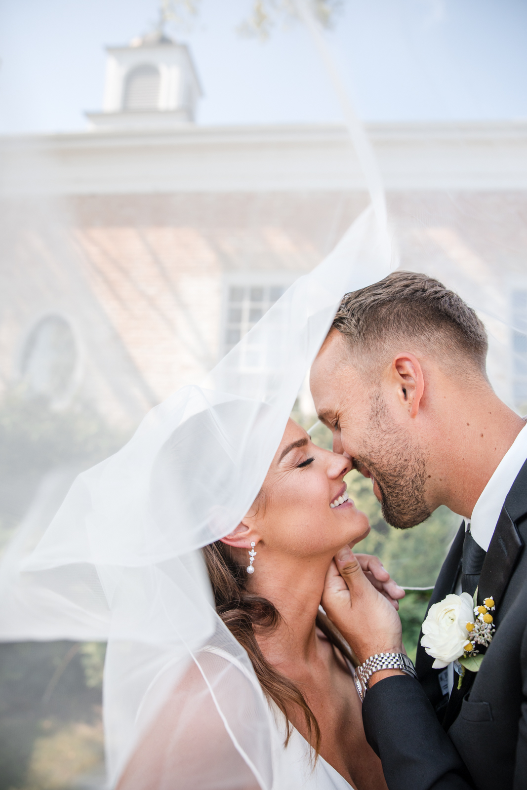 Intimate wedding_Lavita Photography-47 newlyweds recessional intimate wedding Chicago suburb photographer