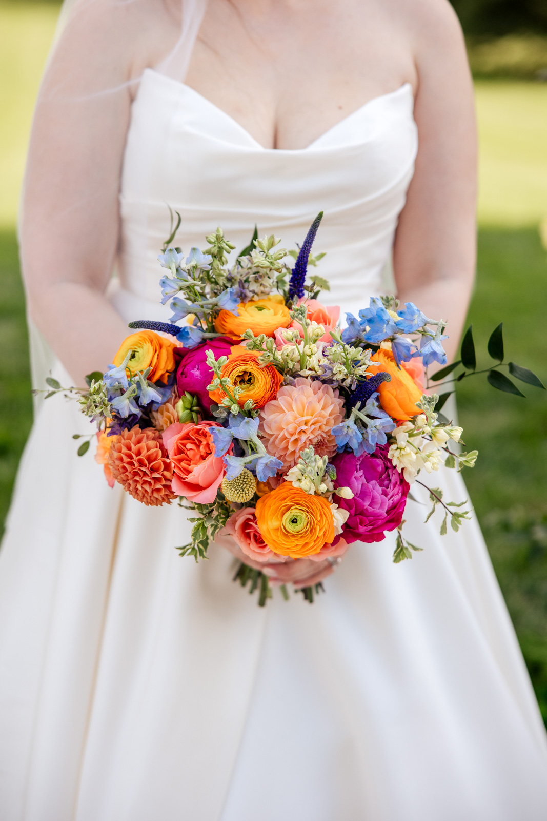 Wedding bouquet Morton Arboretum Thornhill Education Center Lisle